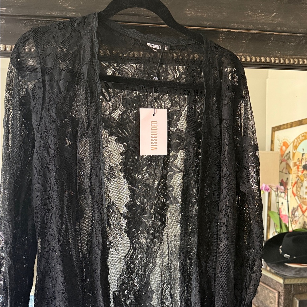 Missguided Black Lace Long Robe - Picture 6 of 6